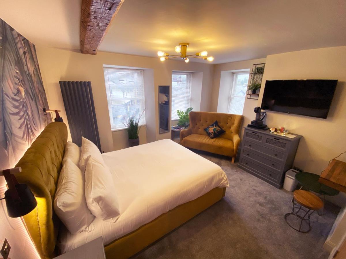 The Hive At Poppi-Red Bed & Breakfast Hawkshead Bagian luar foto